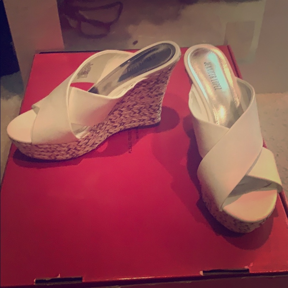 White wedges